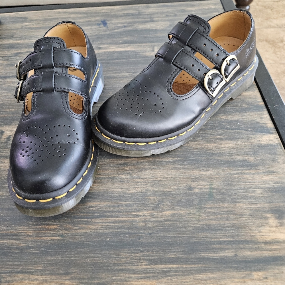 Dr. Martens Mary janes